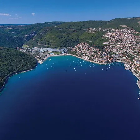 Lovely In Podpican *