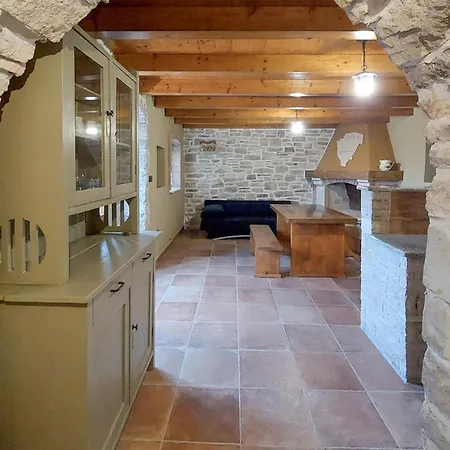 Beautiful In Podpican With Kitchen Holiday home