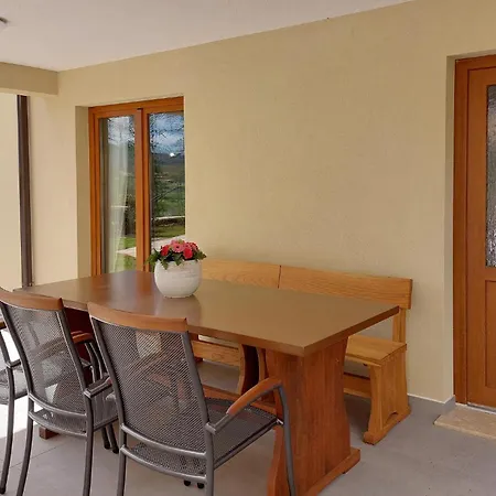 Beautiful In Podpican With Kitchen Holiday home